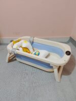 بانيو سيليكون قابل للطى بمقياس حرارة بمخدة مبطنه