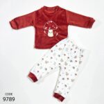 بيجامة قطيفة مطرزة