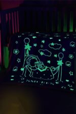 بطانية فيونكه مضيئه نجوم