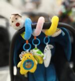 لعبة حلزونية لعربة الأطفال